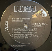 Willie Nelson : Sweet Memories (LP, Comp)
