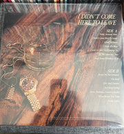 Chris Young (11) : I Didn't Come Here To Leave (LP, Album, Gre)