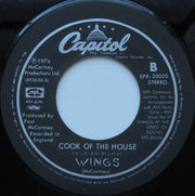 Wings (2) = Wings (2) : 心のラヴ・ソング  / クック・オヴ・ザ・ハウス = Silly Love Songs / Cook Of The House (7", Single)