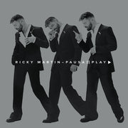 the album cover for Ricky Martin - Pausa + Play