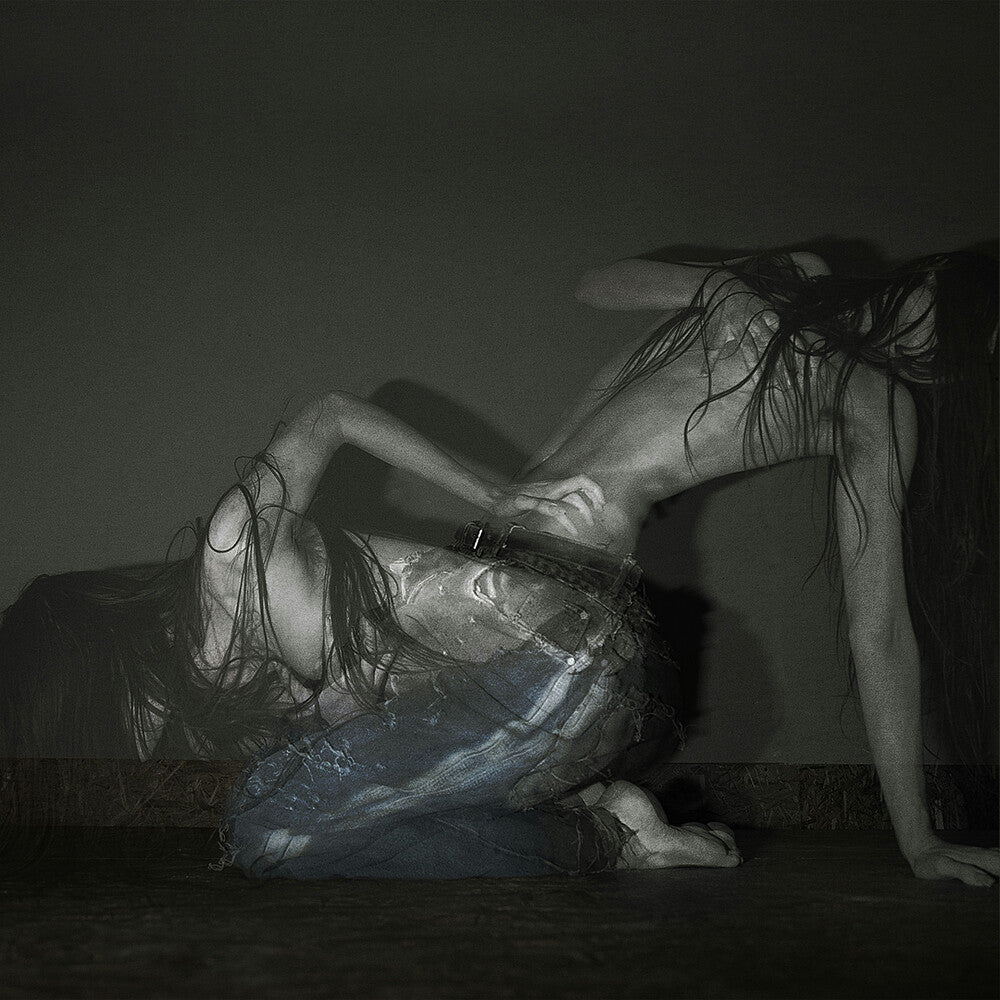 the album cover for Sofia Isella - Something Is A Shell . [Colored Vinyl]