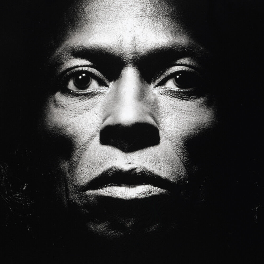 the album cover for Miles Davis - Tutu [Digipak]
